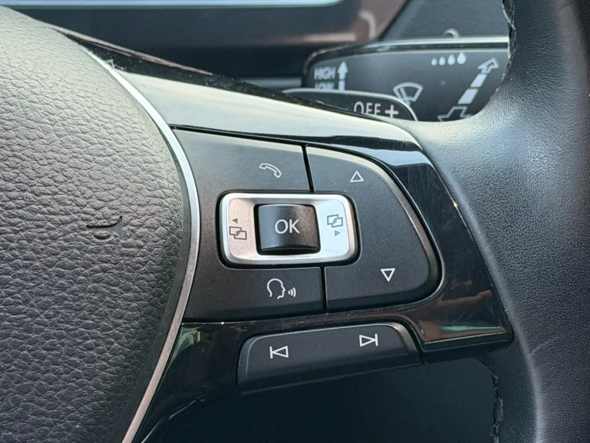 1.4 TSI DSG LED ACC Pano Camera Carplay