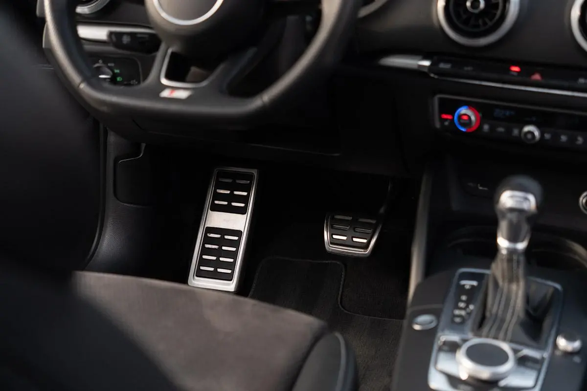 40 1.4 E-tron|S-Line Sport|2e Eig|Virtual|LED|Panoramadak|Bang & Olufsen|CarPlay|Trekhaak|Massage|Stoelverwarming|Full Option|Dealer Onderhouden