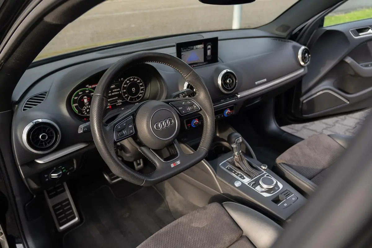 40 1.4 E-tron|S-Line Sport|2e Eig|Virtual|LED|Panoramadak|Bang & Olufsen|CarPlay|Trekhaak|Massage|Stoelverwarming|Full Option|Dealer Onderhouden