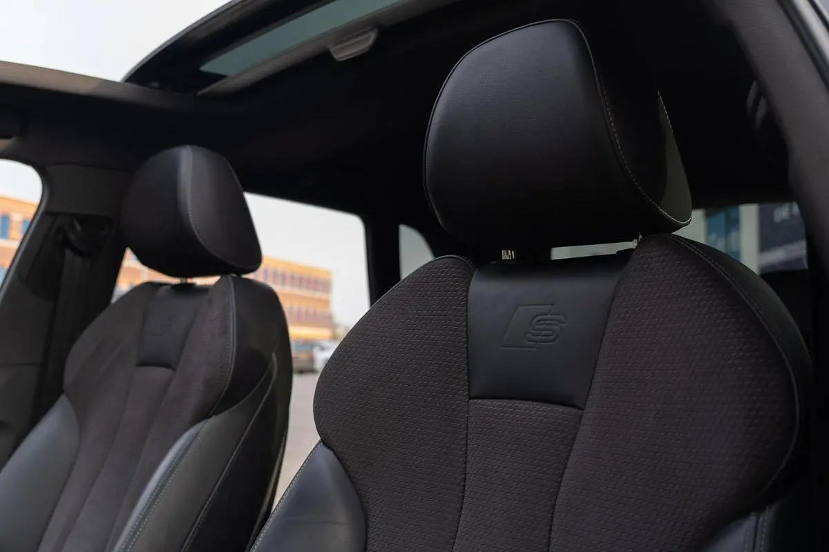 40 1.4 E-tron|S-Line Sport|2e Eig|Virtual|LED|Panoramadak|Bang & Olufsen|CarPlay|Trekhaak|Massage|Stoelverwarming|Full Option|Dealer Onderhouden