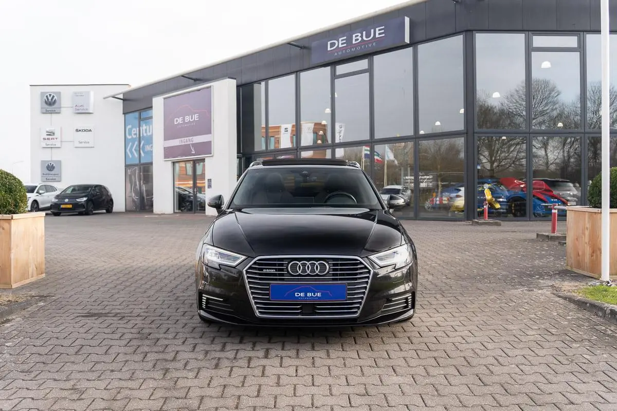40 1.4 E-tron|S-Line Sport|2e Eig|Virtual|LED|Panoramadak|Bang & Olufsen|CarPlay|Trekhaak|Massage|Stoelverwarming|Full Option|Dealer Onderhouden