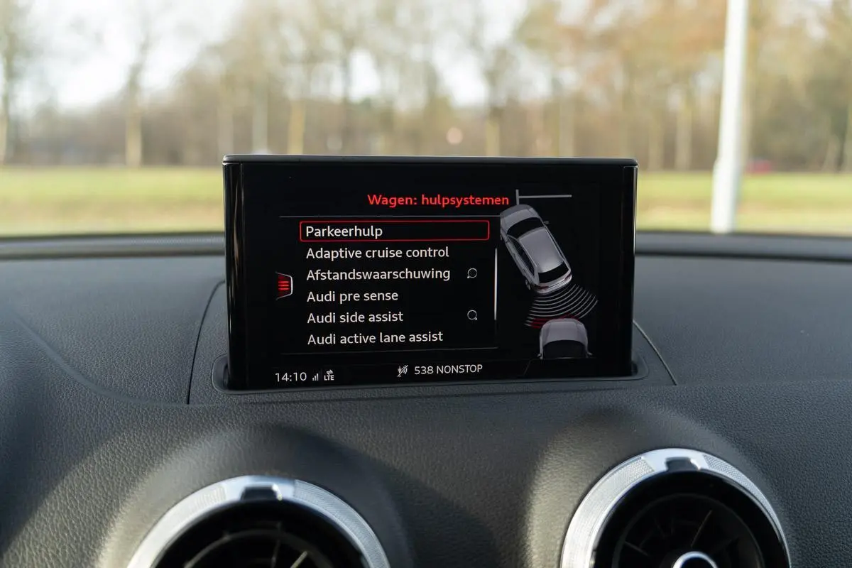 40 1.4 E-tron|S-Line Sport|2e Eig|Virtual|LED|Panoramadak|Bang & Olufsen|CarPlay|Trekhaak|Massage|Stoelverwarming|Full Option|Dealer Onderhouden