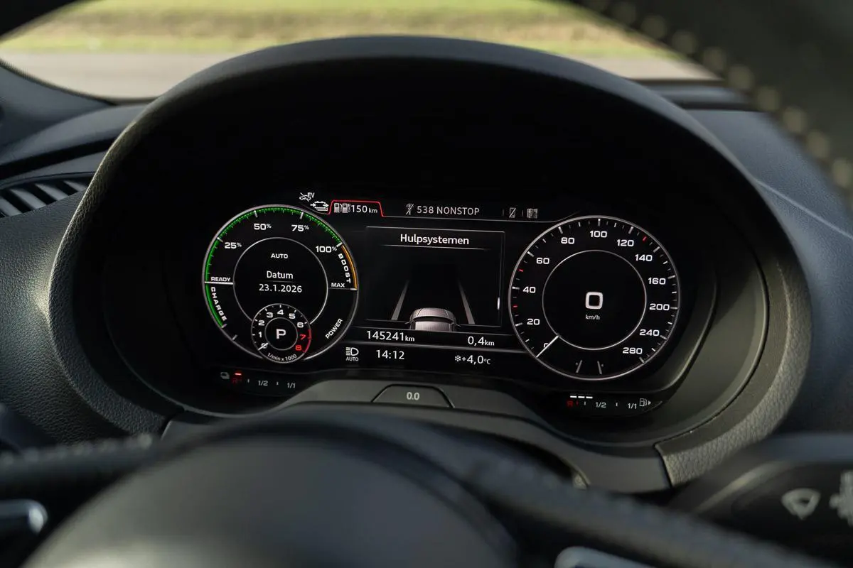 40 1.4 E-tron|S-Line Sport|2e Eig|Virtual|LED|Panoramadak|Bang & Olufsen|CarPlay|Trekhaak|Massage|Stoelverwarming|Full Option|Dealer Onderhouden
