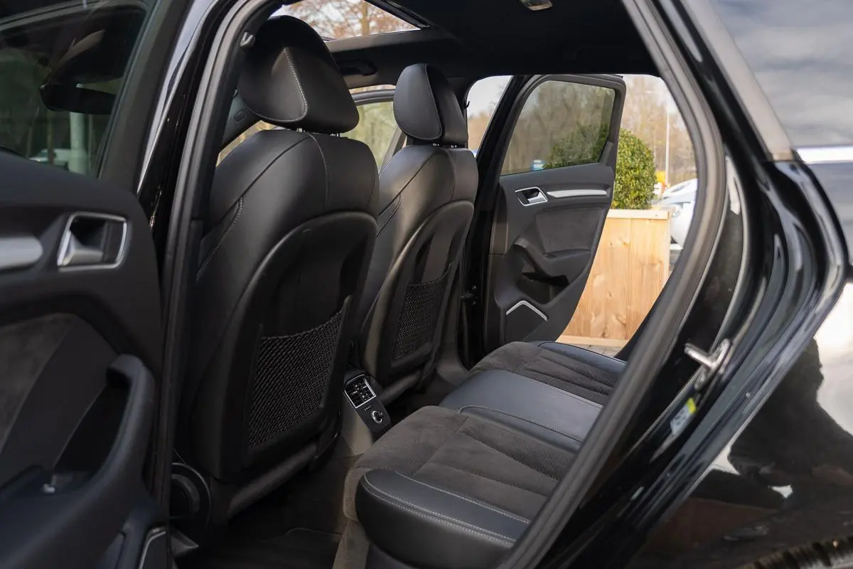 40 1.4 E-tron|S-Line Sport|2e Eig|Virtual|LED|Panoramadak|Bang & Olufsen|CarPlay|Trekhaak|Massage|Stoelverwarming|Full Option|Dealer Onderhouden