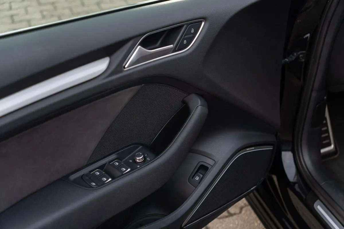 40 1.4 E-tron|S-Line Sport|2e Eig|Virtual|LED|Panoramadak|Bang & Olufsen|CarPlay|Trekhaak|Massage|Stoelverwarming|Full Option|Dealer Onderhouden