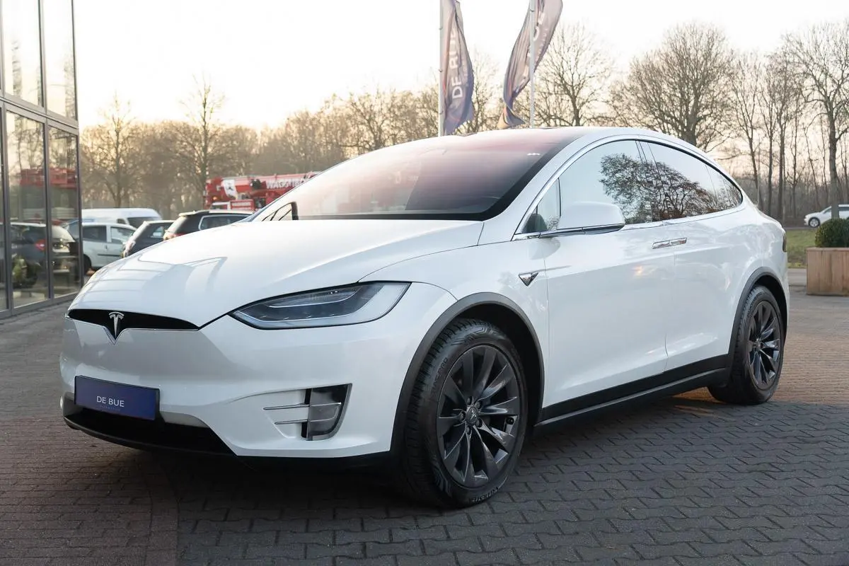 100D|1ste Eig|Org NL NAP|AutoPilot|Trekhaak|Luchtvering|Soft-Close|Panoramadak|Nieuwe Accu|Dealer Onderhouden