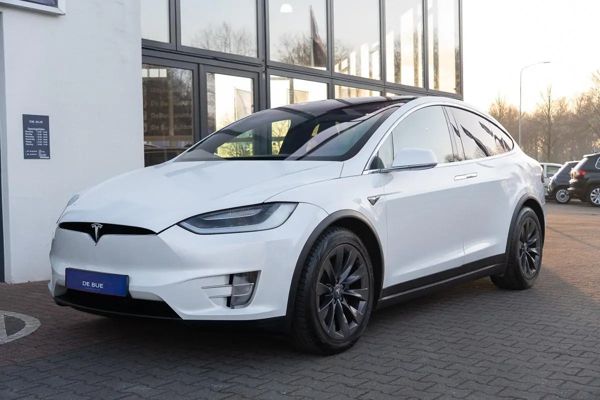 100D|1ste Eig|Org NL NAP|AutoPilot|Trekhaak|Luchtvering|Soft-Close|Panoramadak|Nieuwe Accu|Dealer Onderhouden