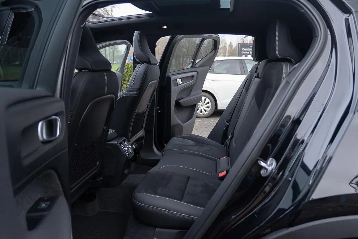 Pro R-Design|1ste Eig BTW.|Org NL NAP|Trekhaak|Panoramadak|CarPlay|Harman & Kardon|ACC|Dealer Onderhouden