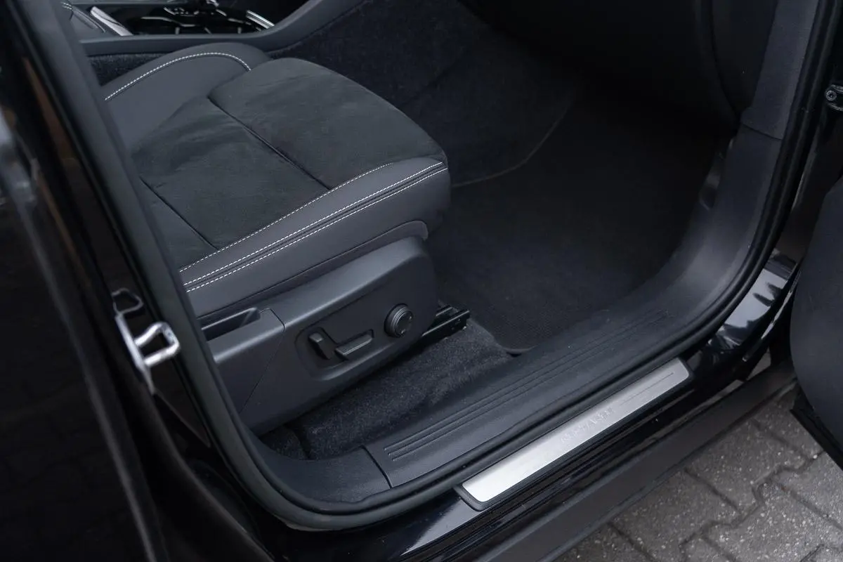 Pro R-Design|1ste Eig BTW.|Org NL NAP|Trekhaak|Panoramadak|CarPlay|Harman & Kardon|ACC|Dealer Onderhouden