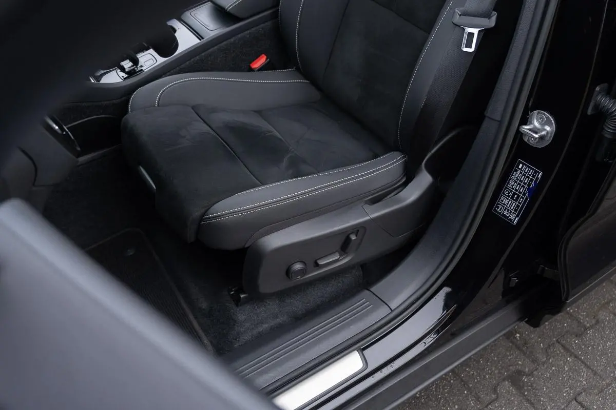 Pro R-Design|1ste Eig BTW.|Org NL NAP|Trekhaak|Panoramadak|CarPlay|Harman & Kardon|ACC|Dealer Onderhouden