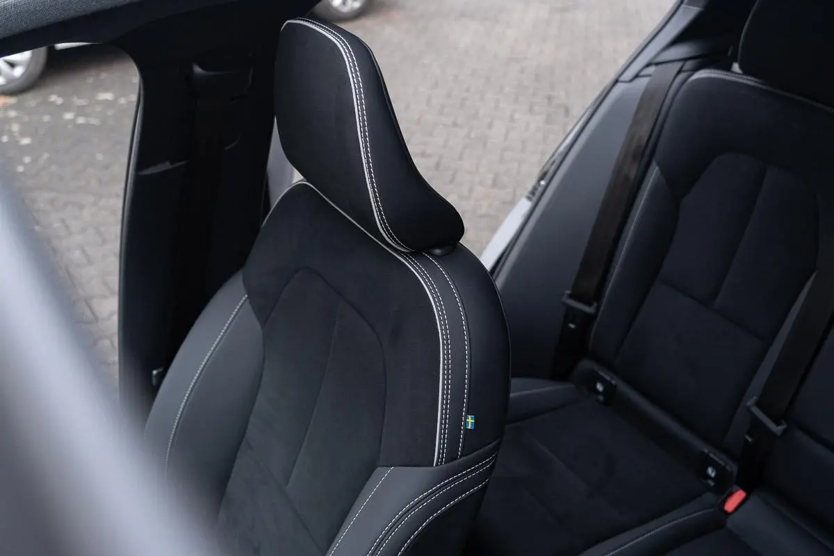Pro R-Design|1ste Eig BTW.|Org NL NAP|Trekhaak|Panoramadak|CarPlay|Harman & Kardon|ACC|Dealer Onderhouden