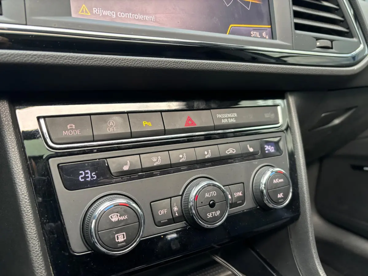 1.5 TSI FR | PANO | CARPLAY | KEYLESS | LED | NAVI |