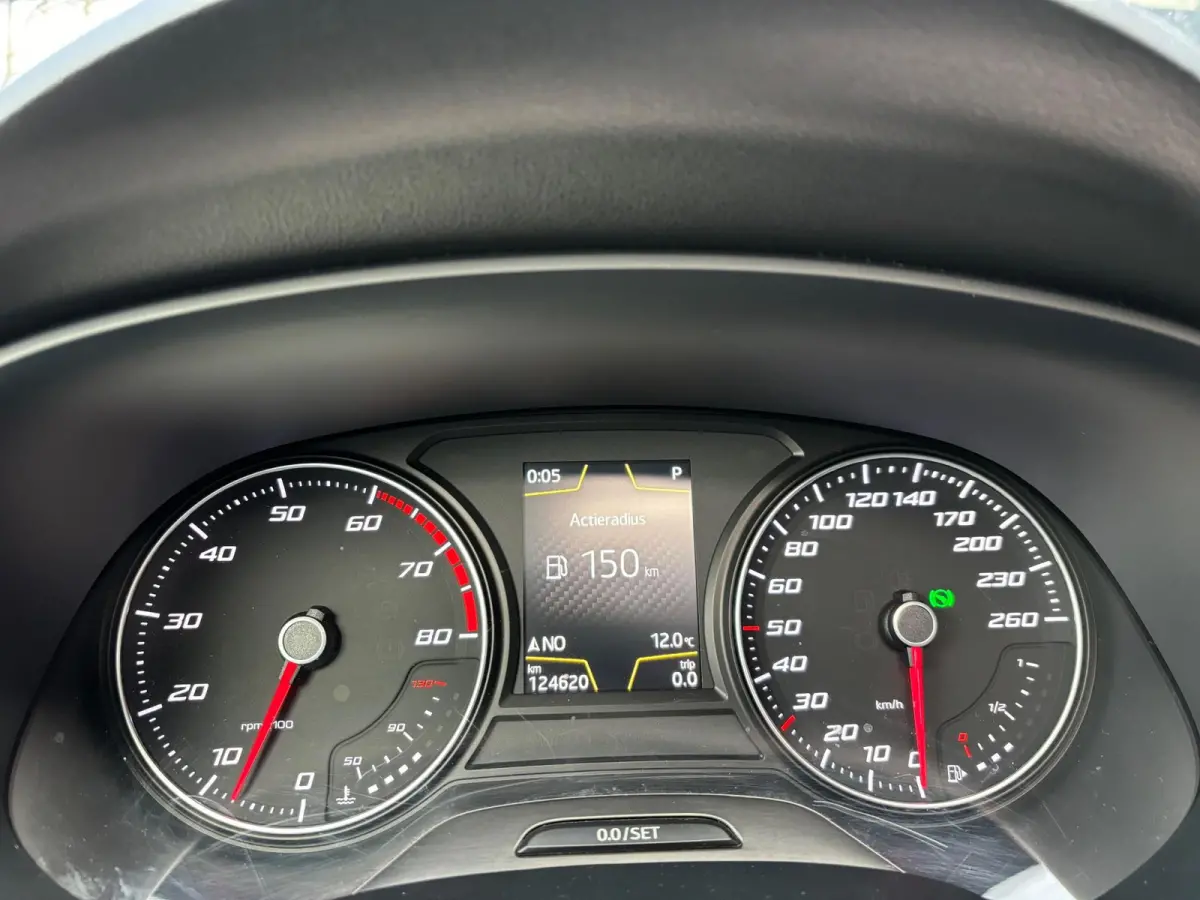 1.5 TSI FR | PANO | CARPLAY | KEYLESS | LED | NAVI |