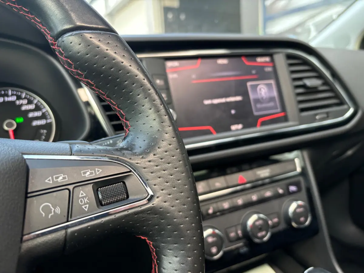 1.5 TSI FR | PANO | CARPLAY | KEYLESS | LED | NAVI |
