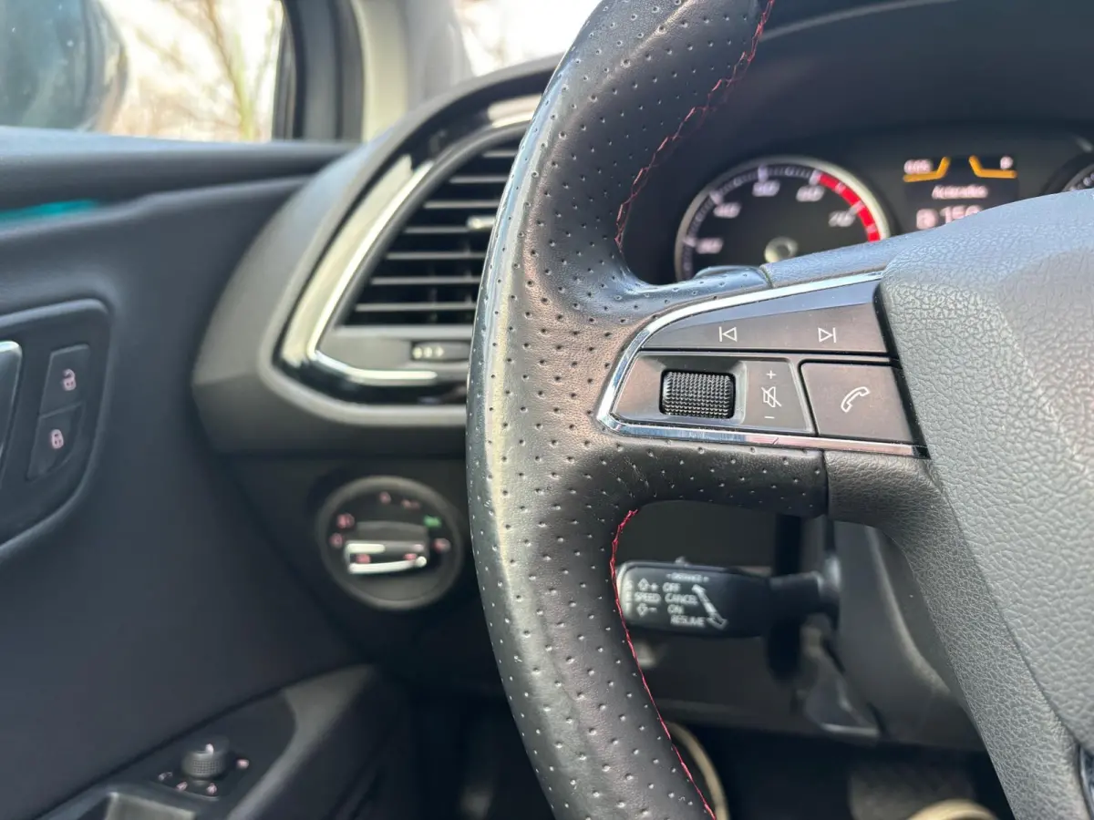 1.5 TSI FR | PANO | CARPLAY | KEYLESS | LED | NAVI |