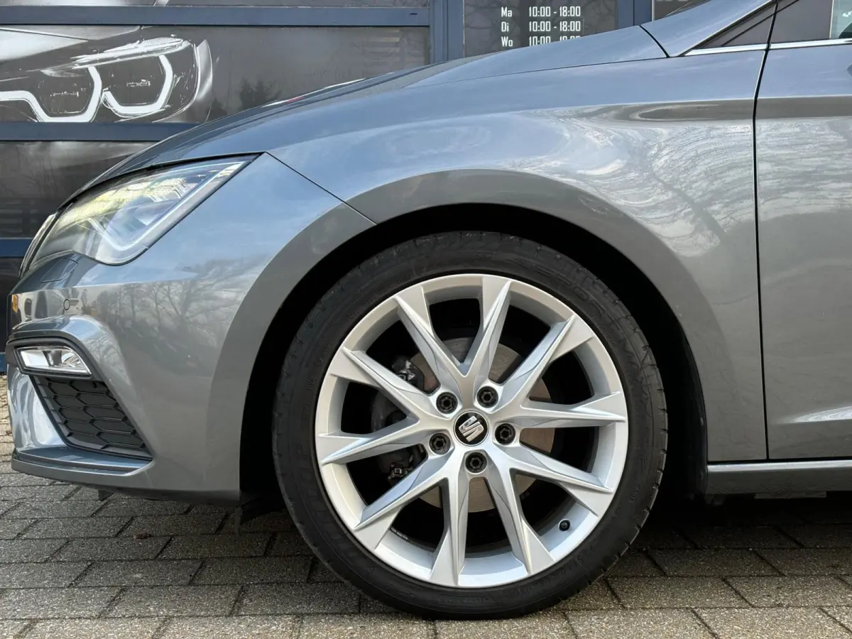 1.5 TSI FR | PANO | CARPLAY | KEYLESS | LED | NAVI |