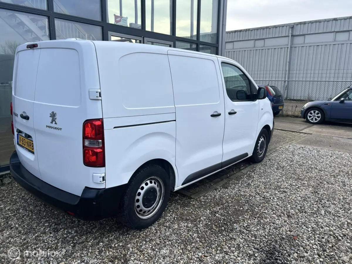 Bestel 1.5 BlueHDI 120 Compact Pro