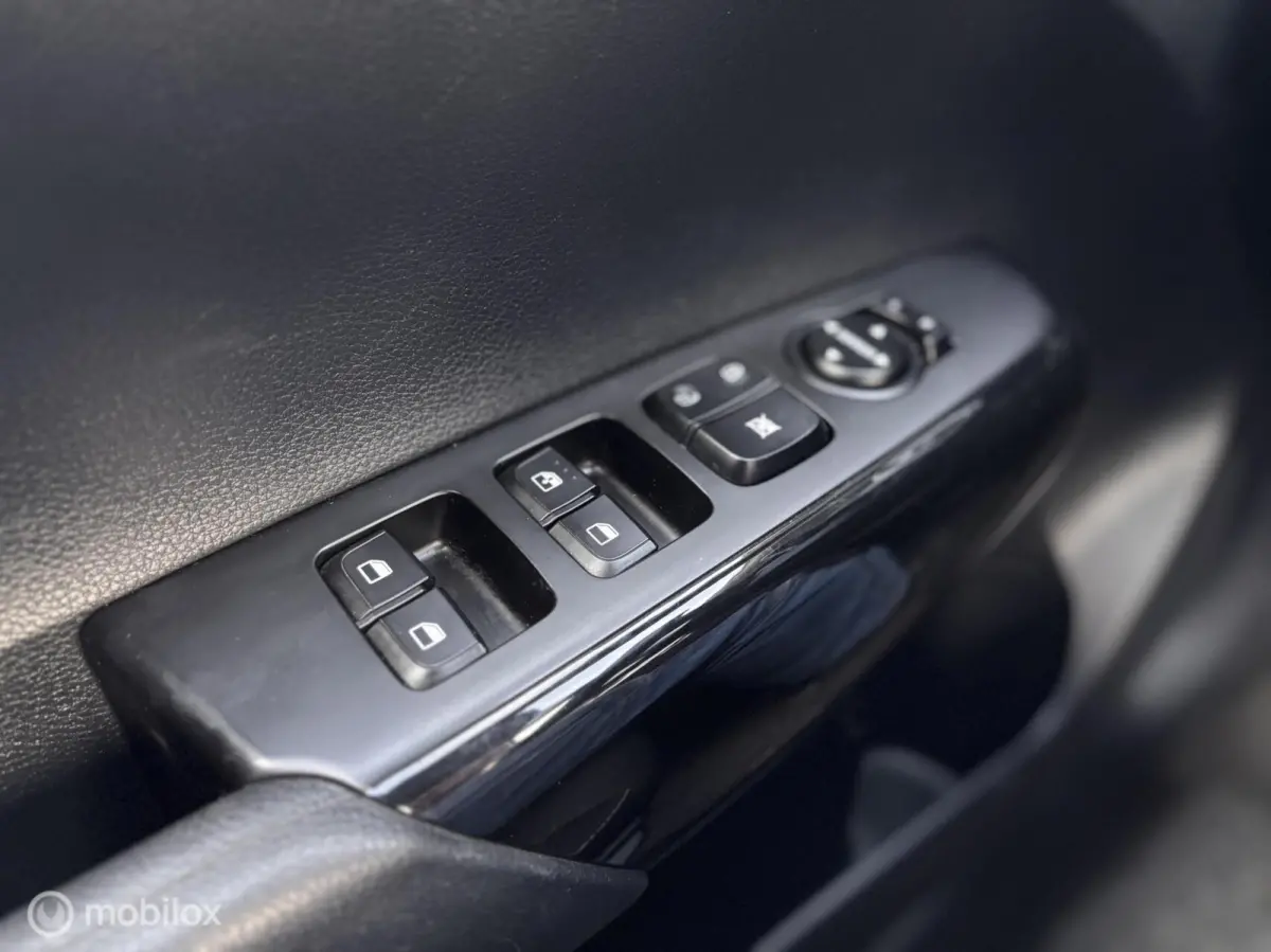 1.0 AUTOMAAT Camera Clima Cruise RIJKLAARPRIJS