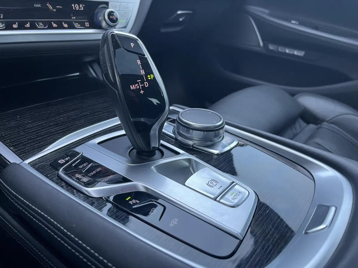 740i M-SPORT ZEER COMPLEET! MASSAGE+SUNROOF+ACC