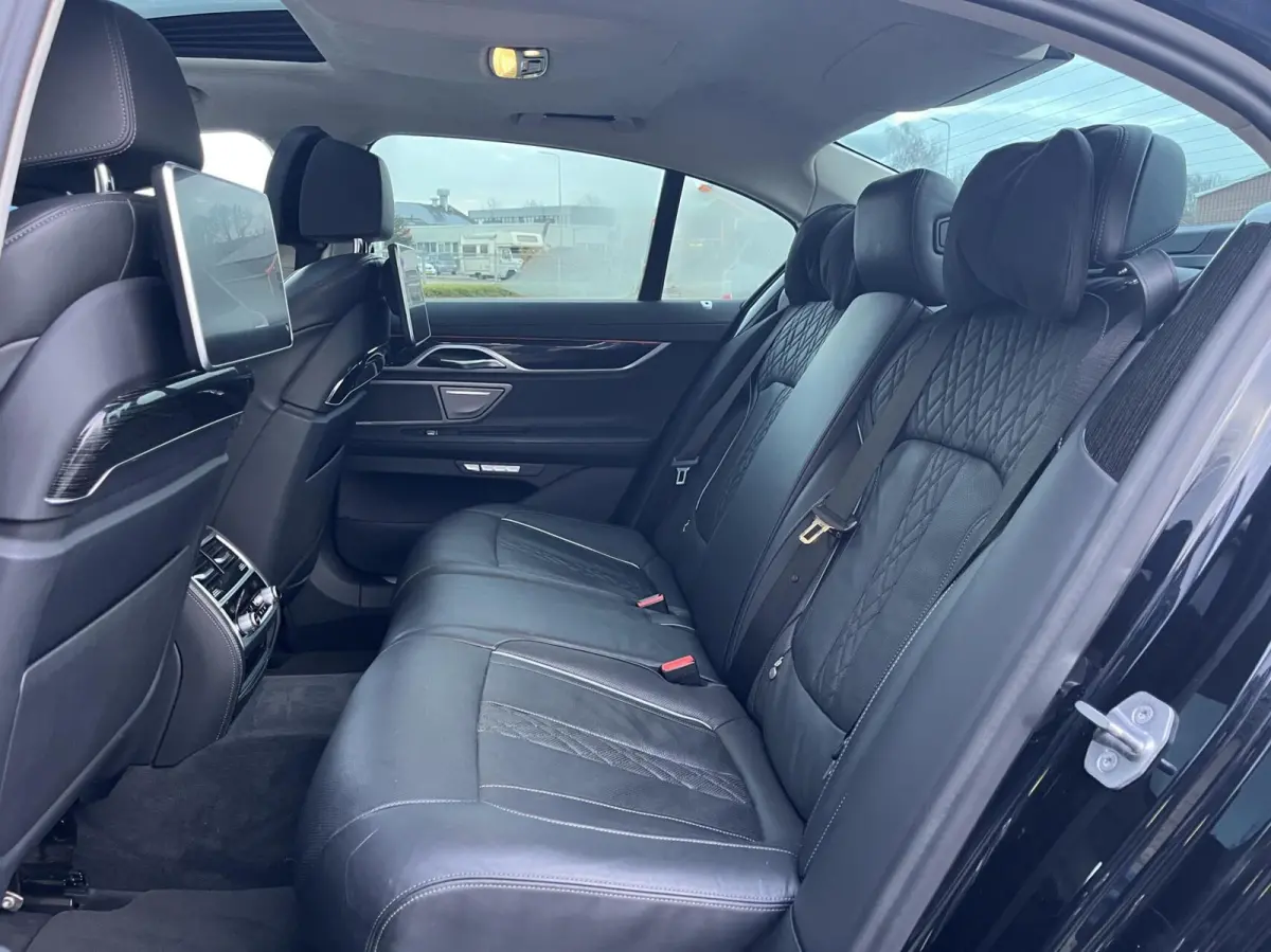 740i M-SPORT ZEER COMPLEET! MASSAGE+SUNROOF+ACC