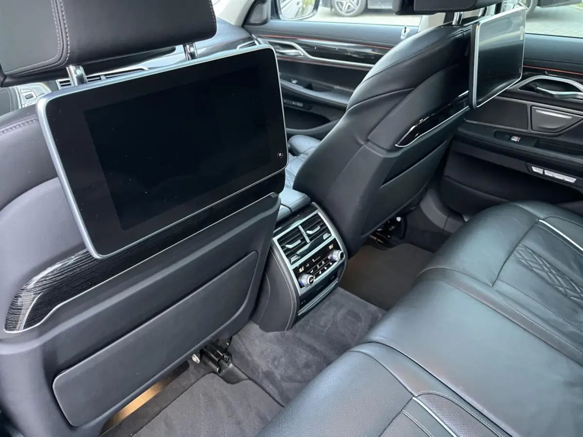 740i M-SPORT ZEER COMPLEET! MASSAGE+SUNROOF+ACC