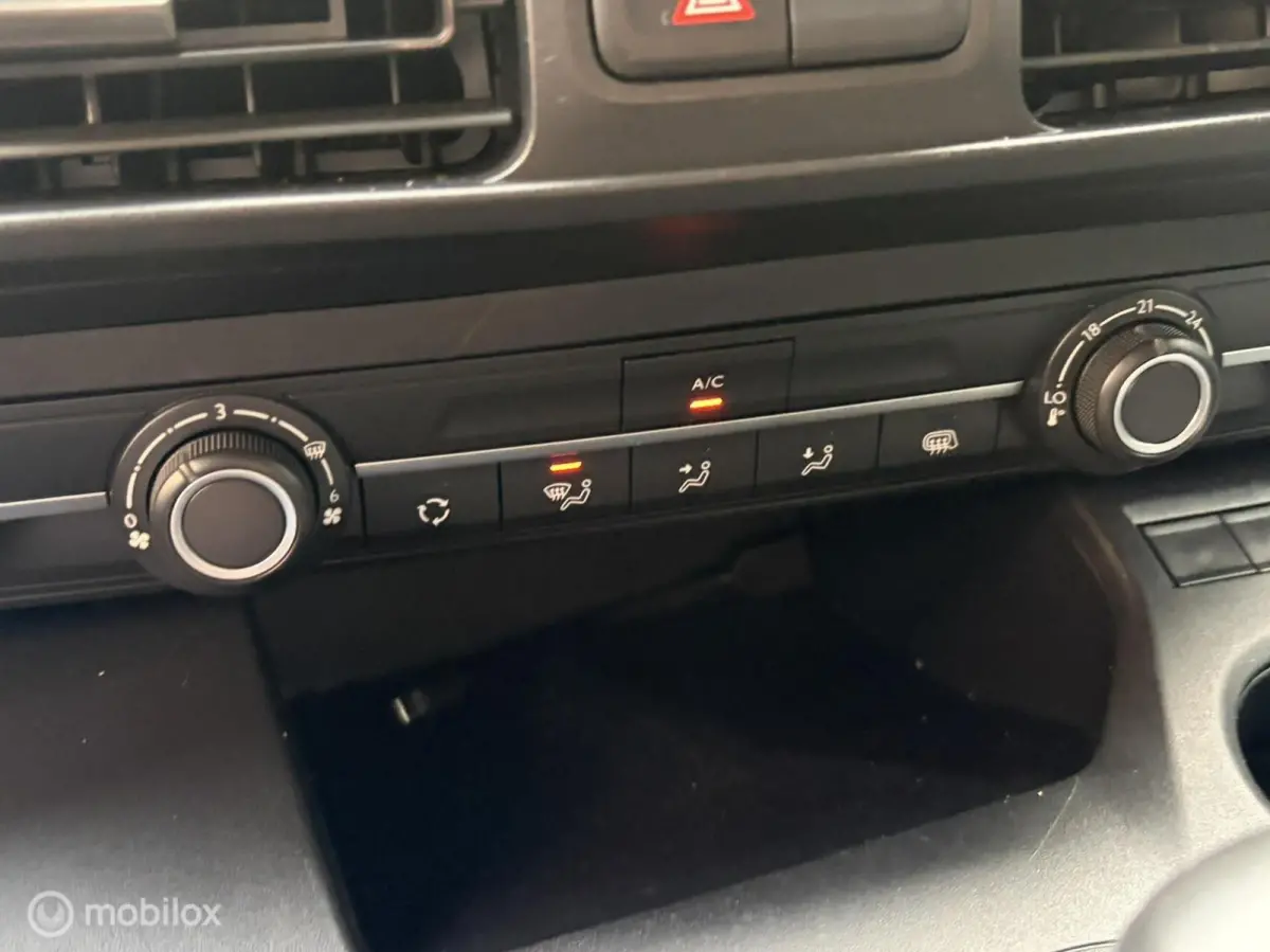 bestel 1.5 BlueHDi 100 PK Airco / Carplay / Trekhaak / 36.350 KM!!!