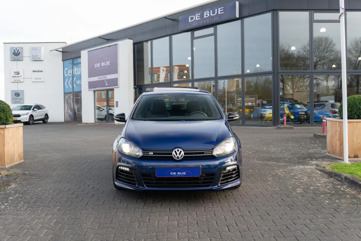 2.0 R 4-Motion|Org NL NAP|1ste Eig|DSG|Leder|Schuifdak|DCC|Camera|5-Deurs|Xenon|ShadowBlue|Youngtimer|Dealer Onderhouden|UNIEK
