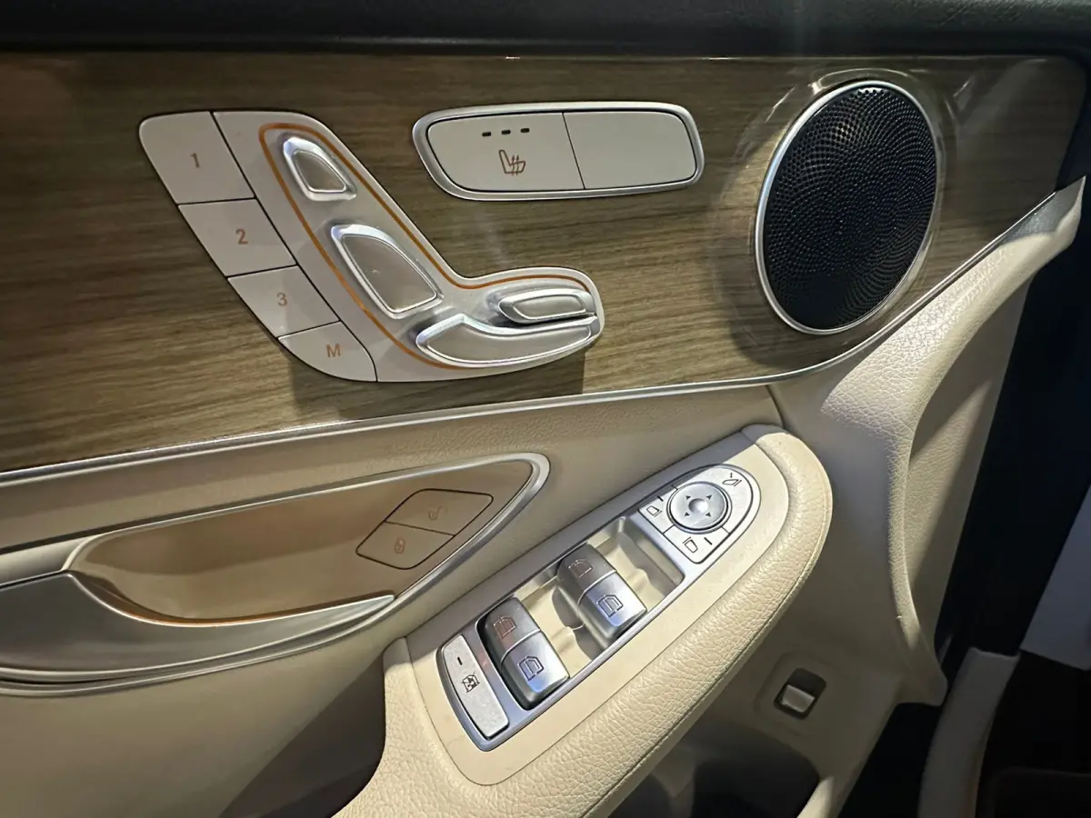 300 4MATIC Automaat Apple carplay Navi Leder Camera Nieuwe Apk