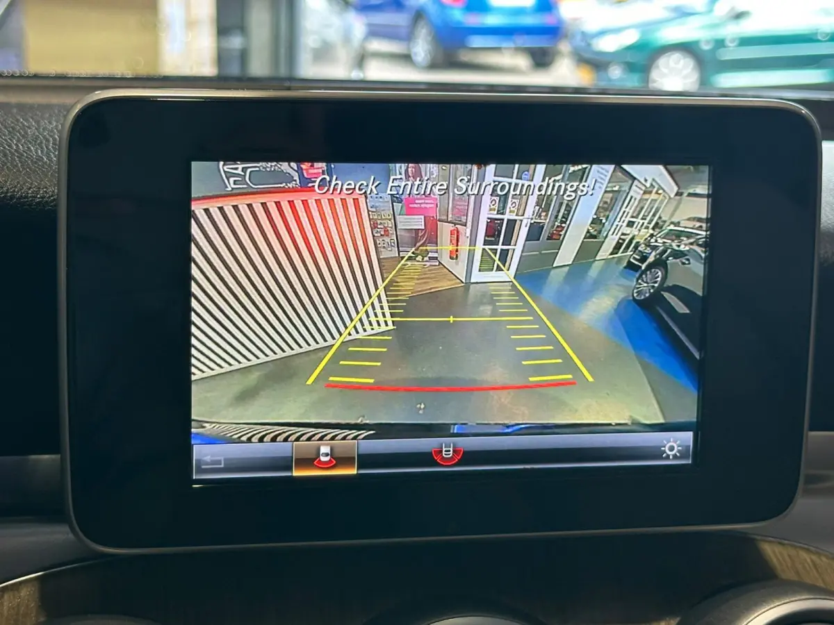 300 4MATIC Automaat Apple carplay Navi Leder Camera Nieuwe Apk