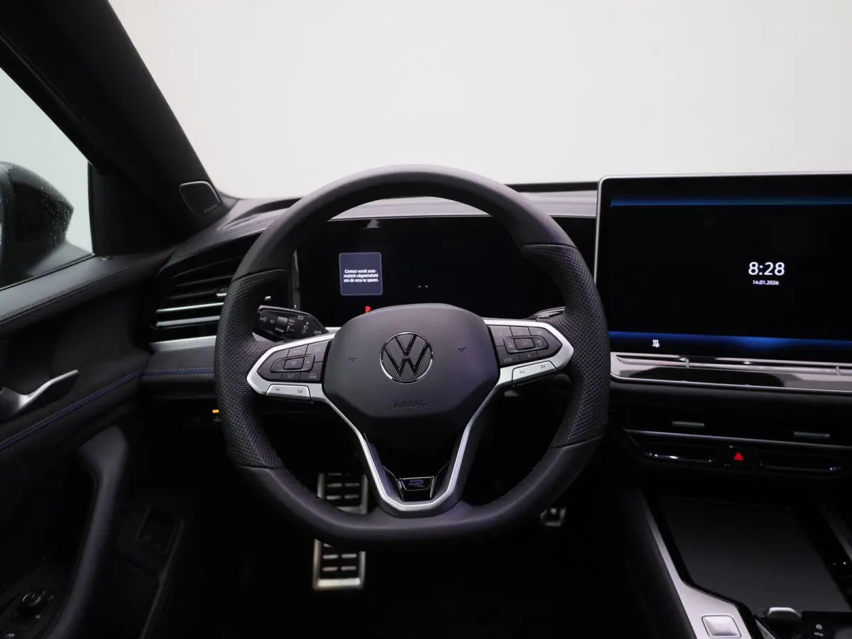 1.5 eHybrid R-Line Edition