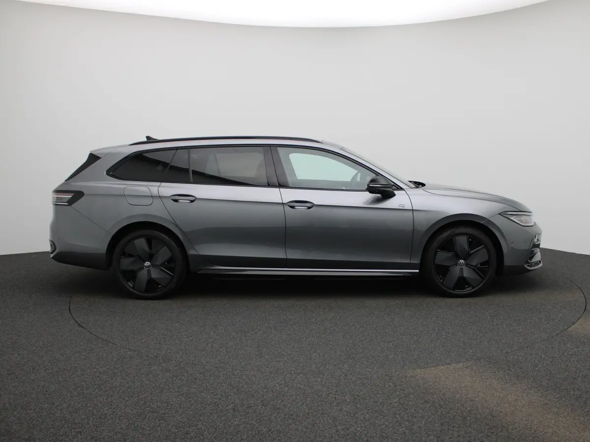 1.5 eHybrid R-Line Edition