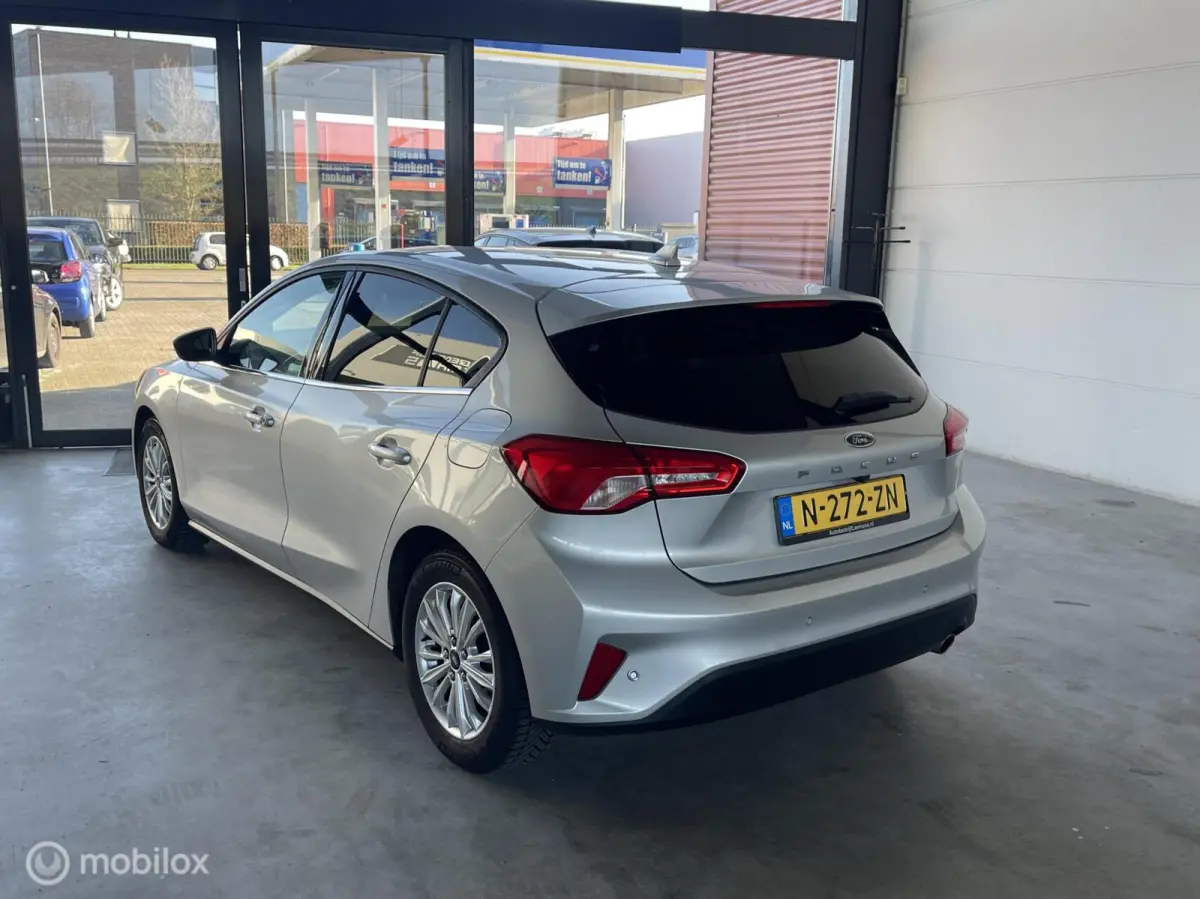 1.0 EcoBoost Hybrid Titanium