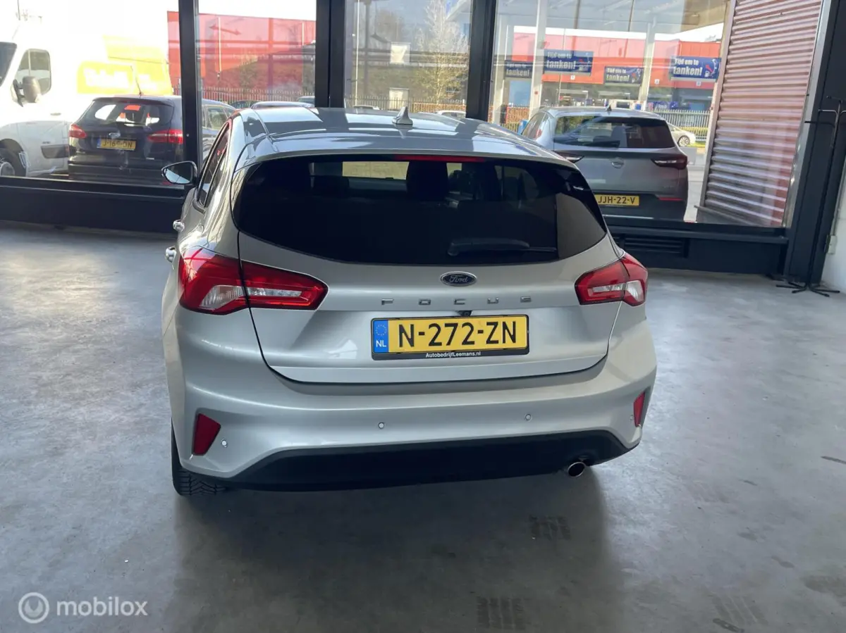 1.0 EcoBoost Hybrid Titanium