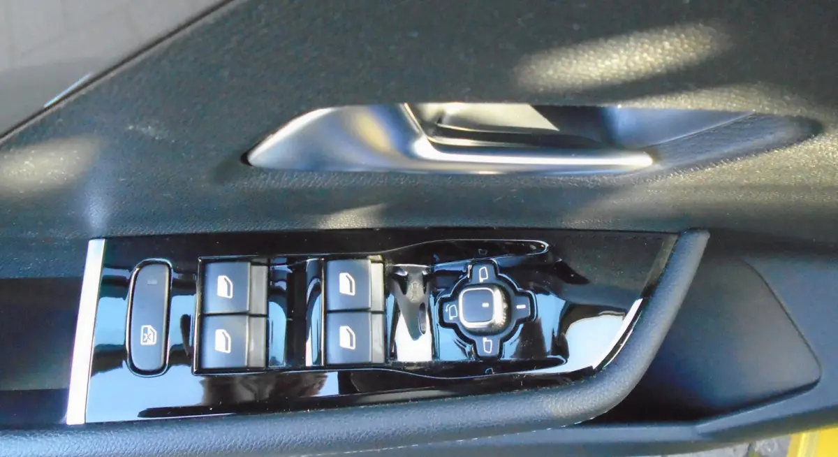 1.6 Hybrid GS Line,Carplay,360 Camera,Navi