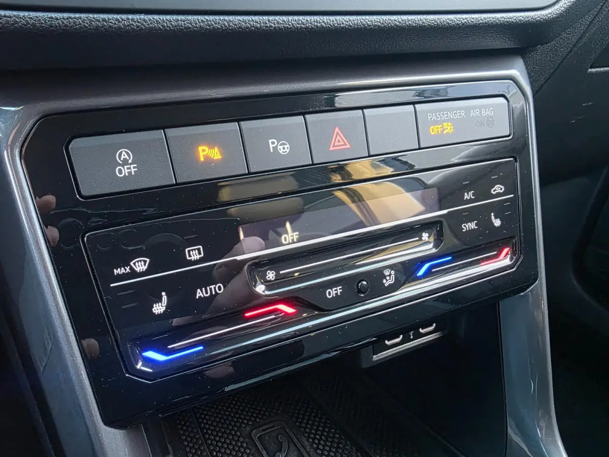 1.0 TSI Style |Navigatie | Achteruitrijcamera | Stoelverwarming