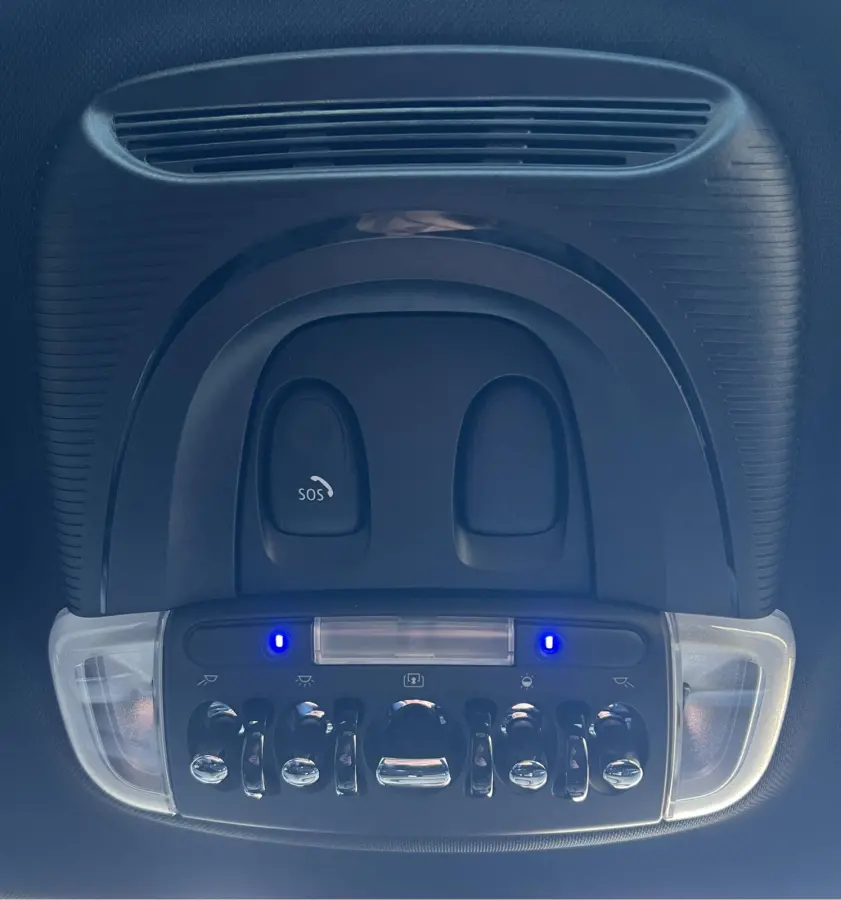 Mini 1.5 60 Years Edition VOL! | AUTOMAAT | HEAD-UP DISPLAY | LEDER | SCHUIF/KANTELDAK | CARPLAY/ANDROID | HARMAN/KARDON | NAVI | ADAPTIVE CRUISE CONTROL | PDC V+A | CLIMATE CONTROL | LMV 17
