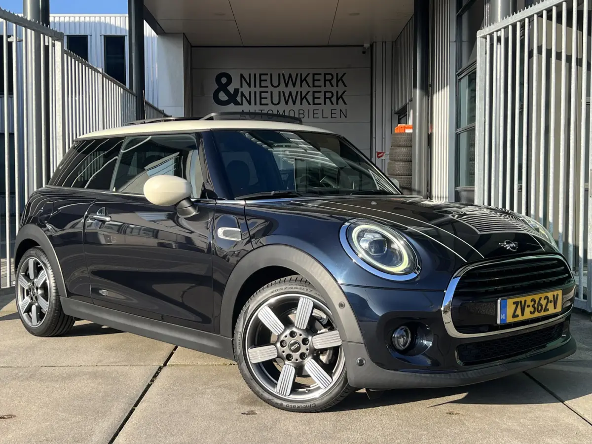 Mini 1.5 60 Years Edition VOL! | AUTOMAAT | HEAD-UP DISPLAY | LEDER | SCHUIF/KANTELDAK | CARPLAY/ANDROID | HARMAN/KARDON | NAVI | ADAPTIVE CRUISE CONTROL | PDC V+A | CLIMATE CONTROL | LMV 17