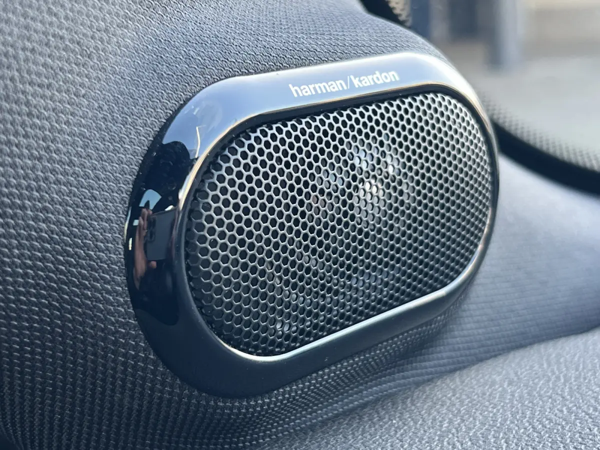 Mini 1.5 60 Years Edition VOL! | AUTOMAAT | HEAD-UP DISPLAY | LEDER | SCHUIF/KANTELDAK | CARPLAY/ANDROID | HARMAN/KARDON | NAVI | ADAPTIVE CRUISE CONTROL | PDC V+A | CLIMATE CONTROL | LMV 17