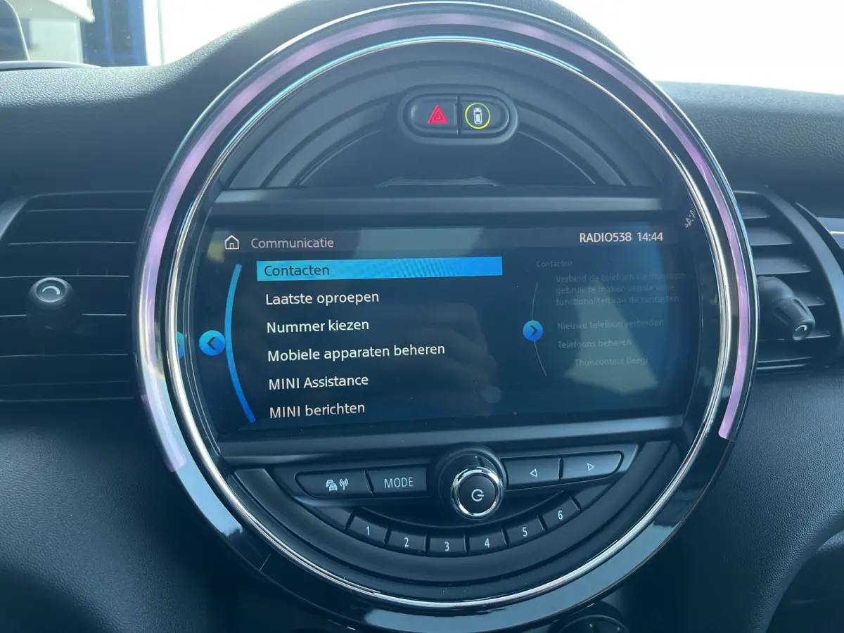 Mini 1.5 60 Years Edition VOL! | AUTOMAAT | HEAD-UP DISPLAY | LEDER | SCHUIF/KANTELDAK | CARPLAY/ANDROID | HARMAN/KARDON | NAVI | ADAPTIVE CRUISE CONTROL | PDC V+A | CLIMATE CONTROL | LMV 17
