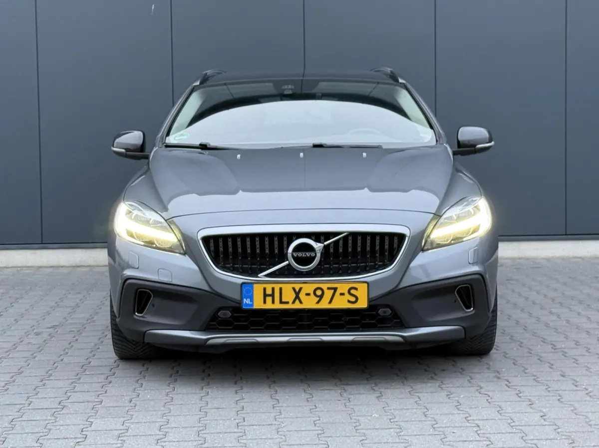 2.0 D2 Nordic+ Full Led - Pano - Leder - Automaat - Keurig Onderhouden