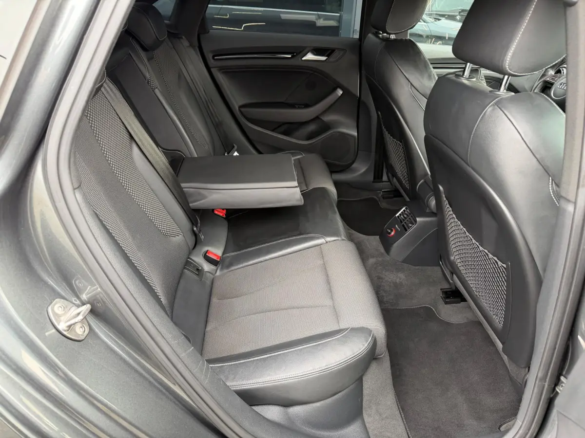 1.4 TFSI 3X S-Line Carplay LED Stoelverw.