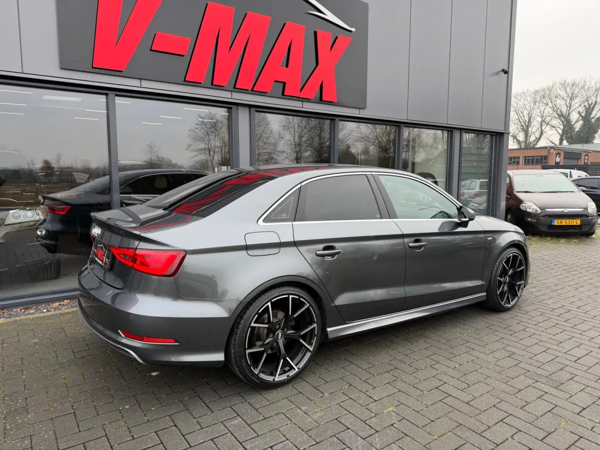 1.4 TFSI 3X S-Line Carplay LED Stoelverw.