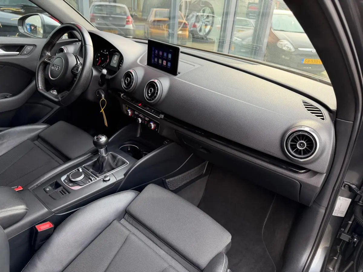 1.4 TFSI 3X S-Line Carplay LED Stoelverw.