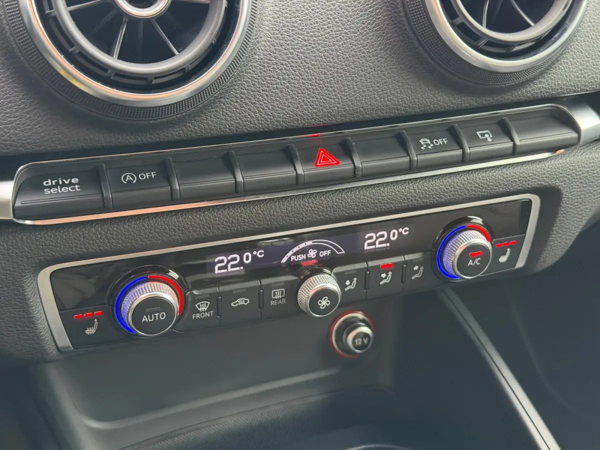 1.4 TFSI 3X S-Line Carplay LED Stoelverw.