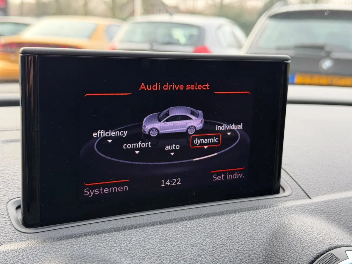 1.4 TFSI 3X S-Line Carplay LED Stoelverw.