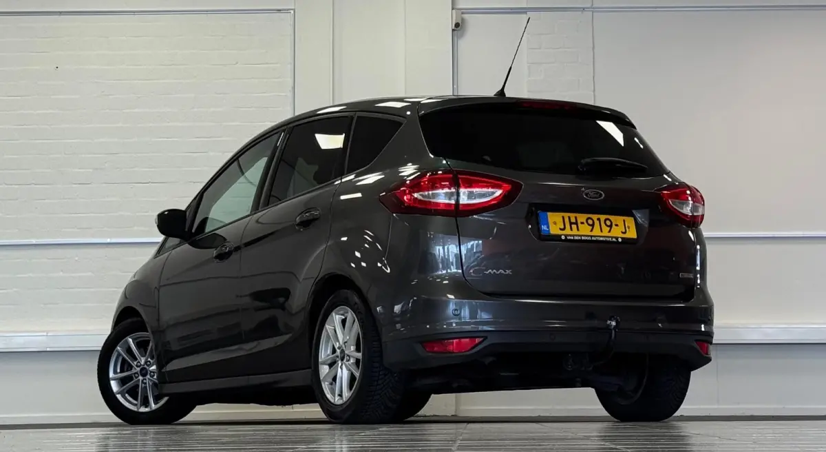1.0i Trend 100% onderhouden Navigatie Parkeerhulp Mooi! Allseason banden