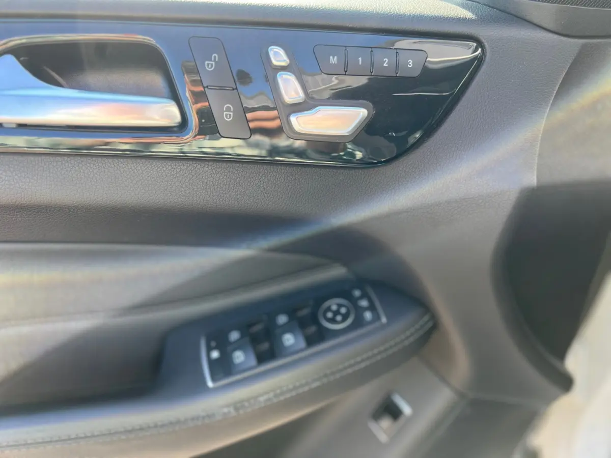350 / SCHUIFDAK / LEER / XENON / NAVI / CAMERA / MEMORY / INRUIL MOGELIJK