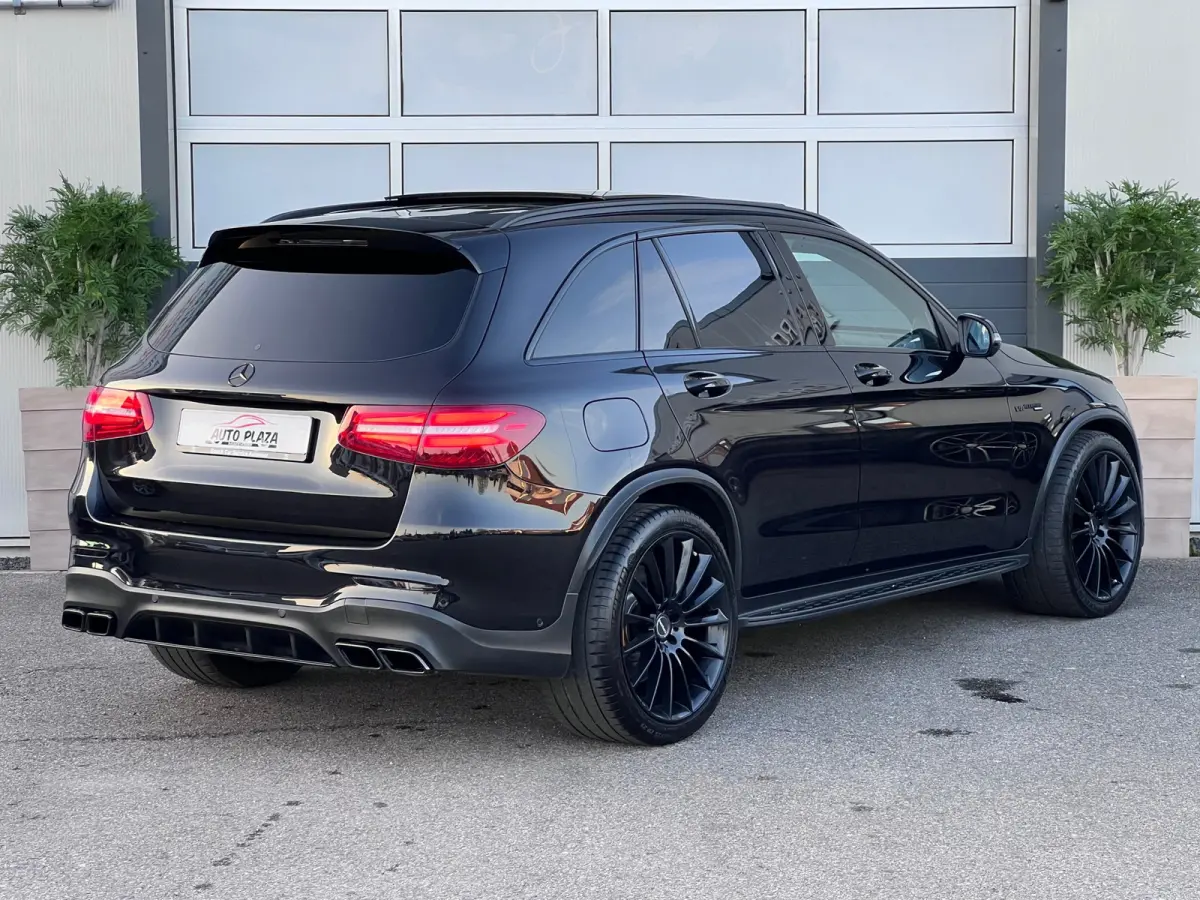 63 AMG S 4MATIC+ / KUIPSTOELEN / KERAMISCH / CARBON / BLACK ON BLACK