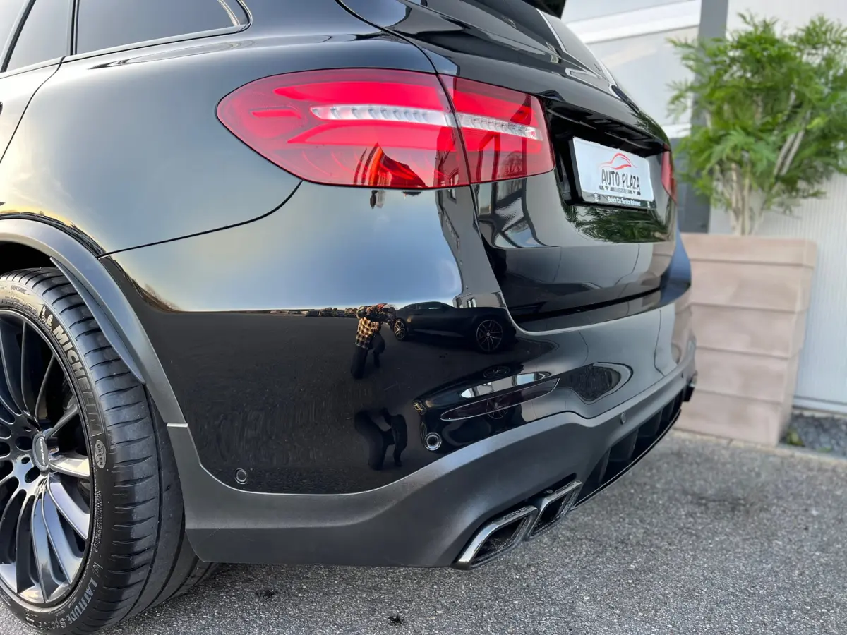 63 AMG S 4MATIC+ / KUIPSTOELEN / KERAMISCH / CARBON / BLACK ON BLACK