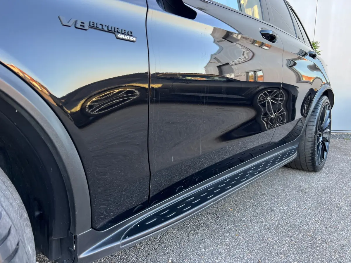 63 AMG S 4MATIC+ / KUIPSTOELEN / KERAMISCH / CARBON / BLACK ON BLACK